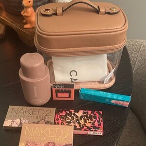Urban Decay Naked3 Mini Eyeshadow Palette & Pink Makeup Bag Set